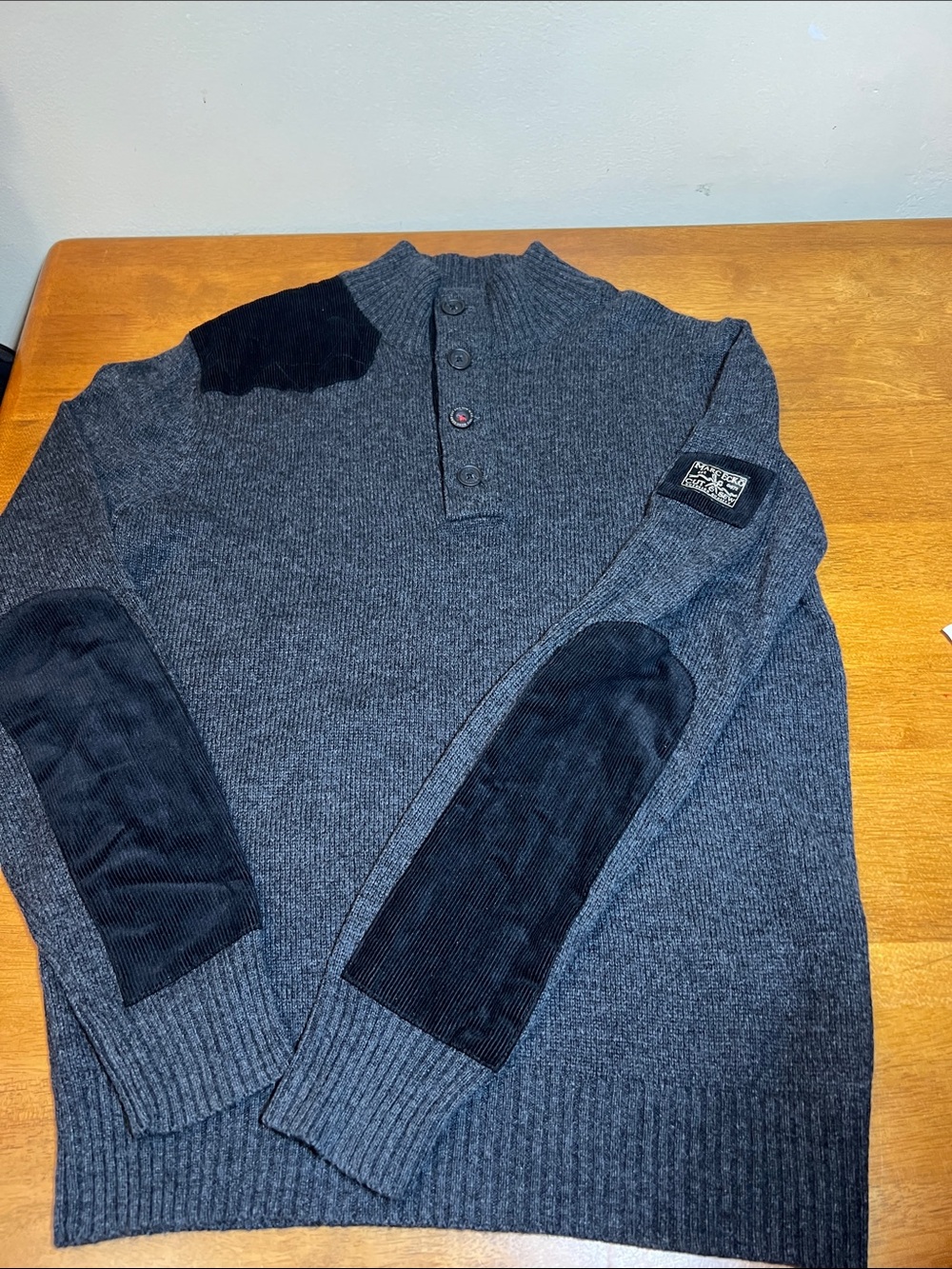 MARC ECKO Cut & sew Sweater Acrylic and wool Size SMALL